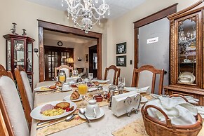 Ambiance by the Falls B&B