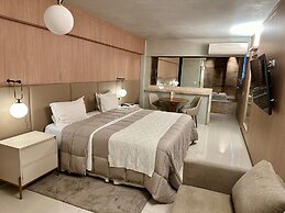 Serata Hotel