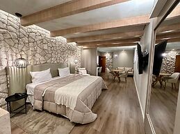 Serata Hotel