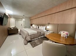 Serata Hotel