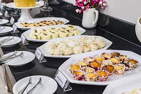 Serata Hotel