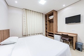 Serata Hotel