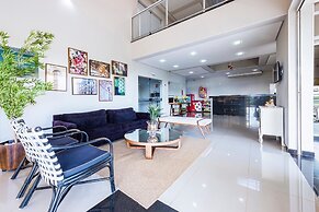 Serata Hotel