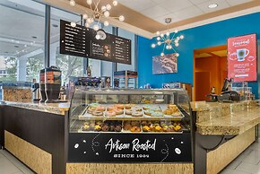 Wyndham Garden Lake Buena Vista – Disney Springs® Area