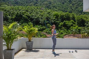 Thaimond Residence by TropicLook