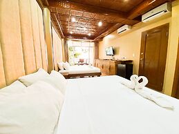 Kaiyana Boracay Beach Resort