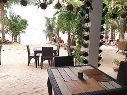 Kaiyana Boracay Beach Resort