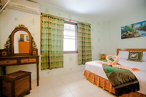 Klong Muang Sunset Hotel