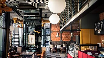 Sugar Marina Hotel - AVIATOR - Phuket Airport