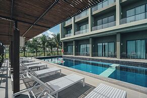 Sugar Marina Hotel - AVIATOR - Phuket Airport