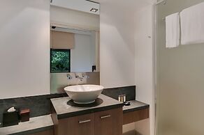 Elysium Triton by the Sea