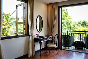 Mulberry Collection Silk Village