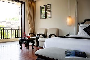 Mulberry Collection Silk Village