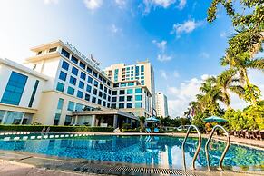 Muong Thanh Luxury Nhat Le Hotel