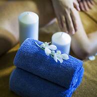 Muong Thanh Luxury Nhat Le Hotel