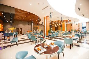 Muong Thanh Luxury Nhat Le Hotel