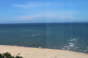 Muong Thanh Luxury Nhat Le Hotel