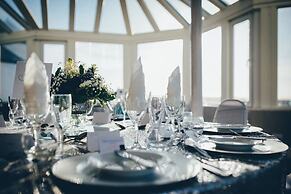 The Land's End Hotel