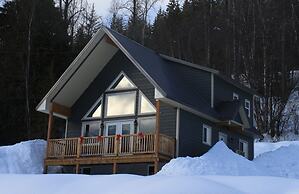 Stoke Cabin by Revelstoke Vacations