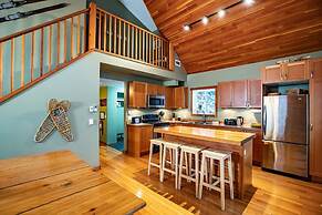 Stoke Cabin by Revelstoke Vacations