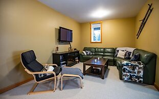 Stoke Cabin by Revelstoke Vacations