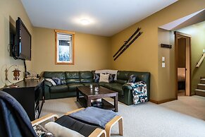 Stoke Cabin by Revelstoke Vacations