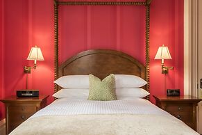 Inns of Aurora Resort & Spa