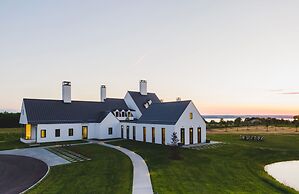 Inns of Aurora Resort & Spa