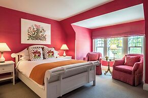 Inns of Aurora Resort & Spa