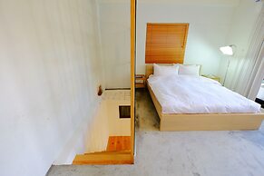 Two Meters Lane Two Hall