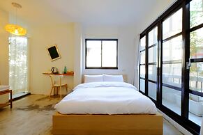 Two Meters Lane Two Hall