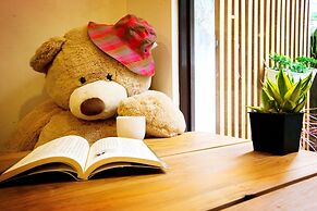 Two Meters Lane Two Hall