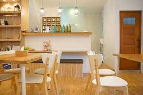 Two Meters Lane Two Hall