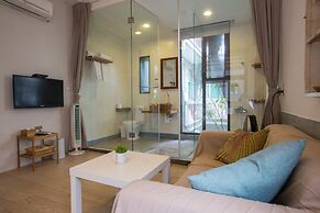 Two Meters Lane Two Hall