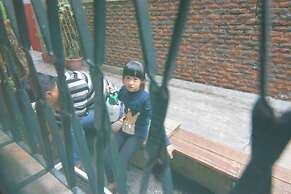 Two Meters Lane Two Hall