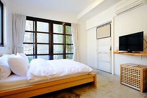 Two Meters Lane Two Hall