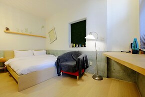 Two Meters Lane Two Hall