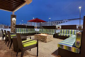 Home2 Suites by Hilton Anchorage / Midtown