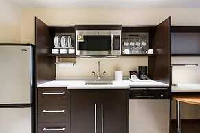 Home2 Suites by Hilton Anchorage / Midtown