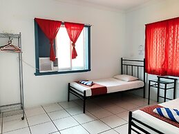 Caravella Backpackers