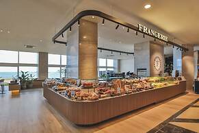 Kensington Resort Seorak Beach