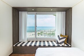 Kensington Resort Seorak Beach