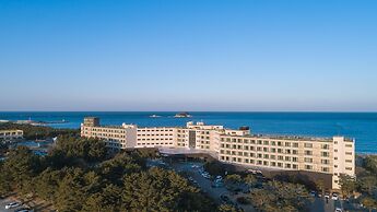 Kensington Resort Seorak Beach