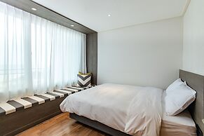 Kensington Resort Seorak Beach