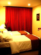 The Bang Khun Phrom Suites