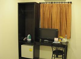 The Bang Khun Phrom Suites