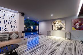 MAZI Design Hotel by Kalima