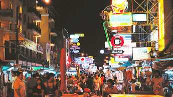 3Howw Hostel at Sukhumvit 21