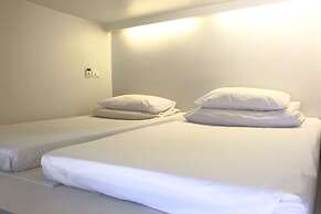 3Howw Hostel at Sukhumvit 21