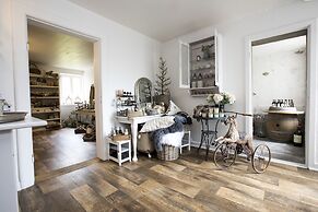 Ny Kirstineberg Gods Bed & Breakfast